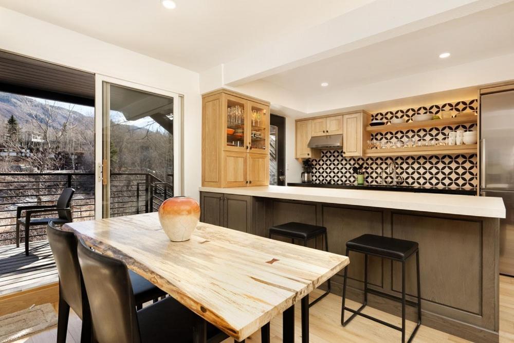 Chateau Roaring Fork Unit 25, Contemporary Condo With River Views, Close To Town アスペン エクステリア 写真