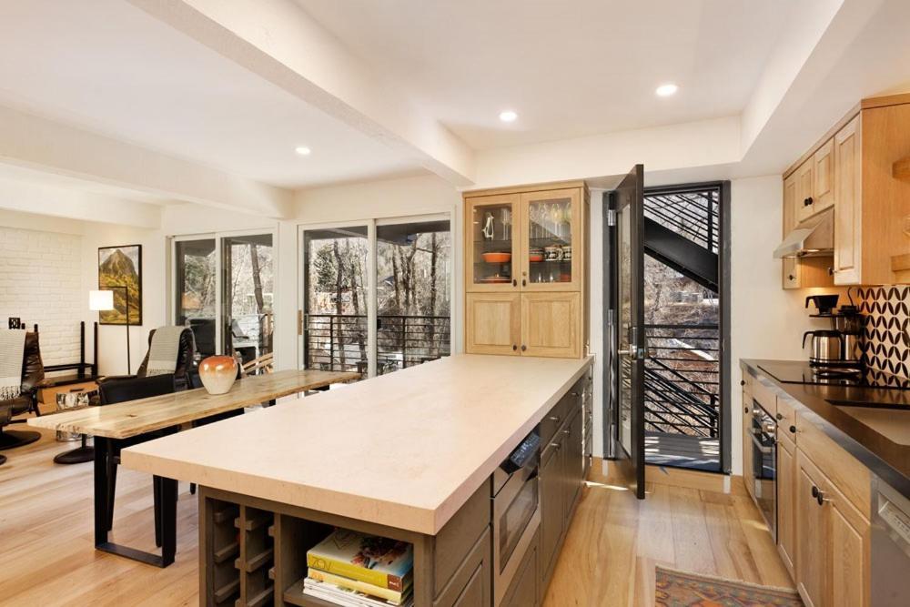 Chateau Roaring Fork Unit 25, Contemporary Condo With River Views, Close To Town アスペン エクステリア 写真
