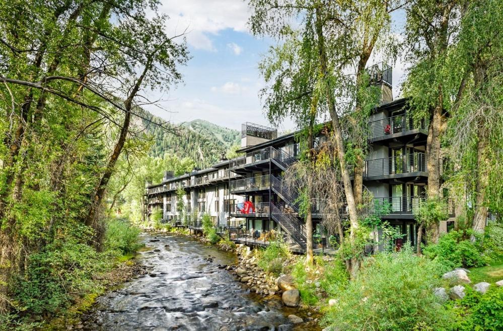 Chateau Roaring Fork Unit 25, Contemporary Condo With River Views, Close To Town アスペン エクステリア 写真